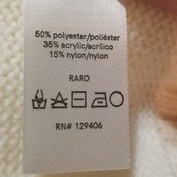 NWOT's -VENUS Cold Shoulder White Ribbed Knit Turtle Neck Black Trim; Size 2X - Picture 9 of 11